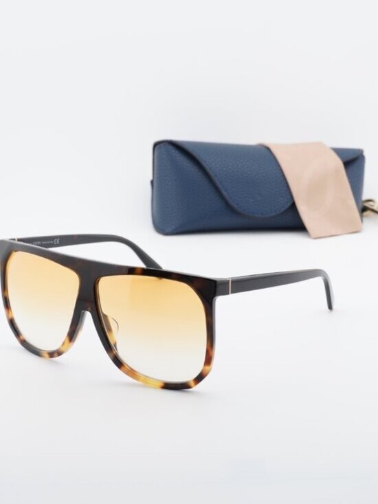 Loewe LW40001F 56E Square Sunglasses - Havana/Brown Gradient main image 9